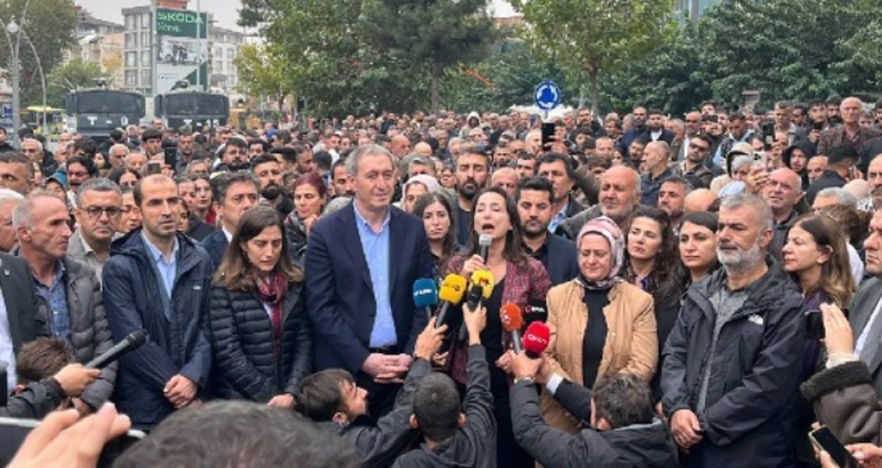 DEM Parti’den kayyum tepkisi: Biz mesajı aldık