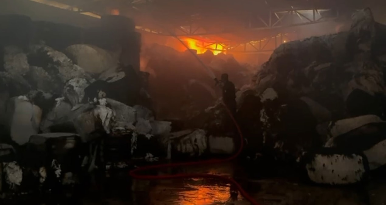 Hatay’da çırçır fabrikasında yangın