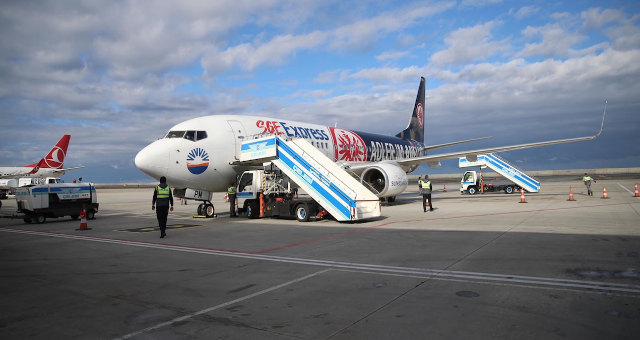 İlk sefer gerçekleşti: Özel seremoni ile karşılandı