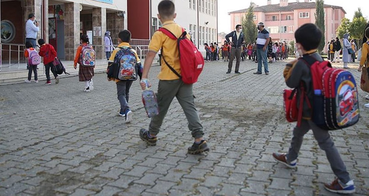 İzmir’deki facianın yankıları sürüyor… CHP’li Suiçmez: Her 4 çocuktan biri okula aç gidiyor