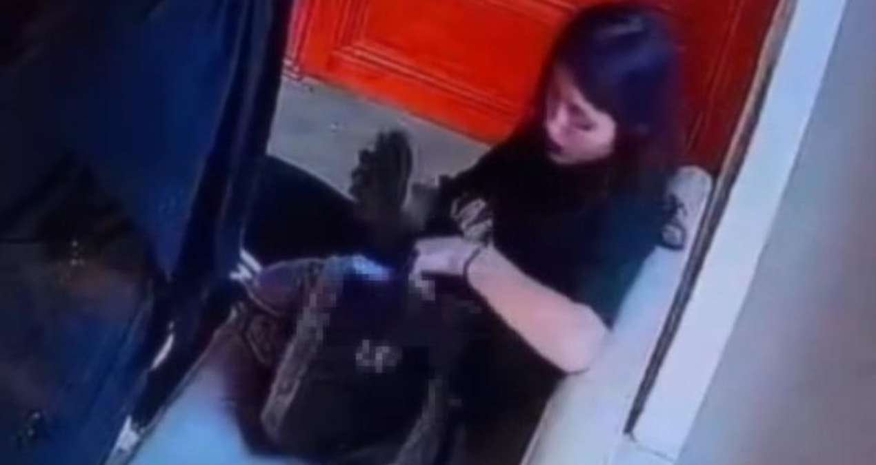 Namaz kılan kadının cüzdanını böyle çaldı