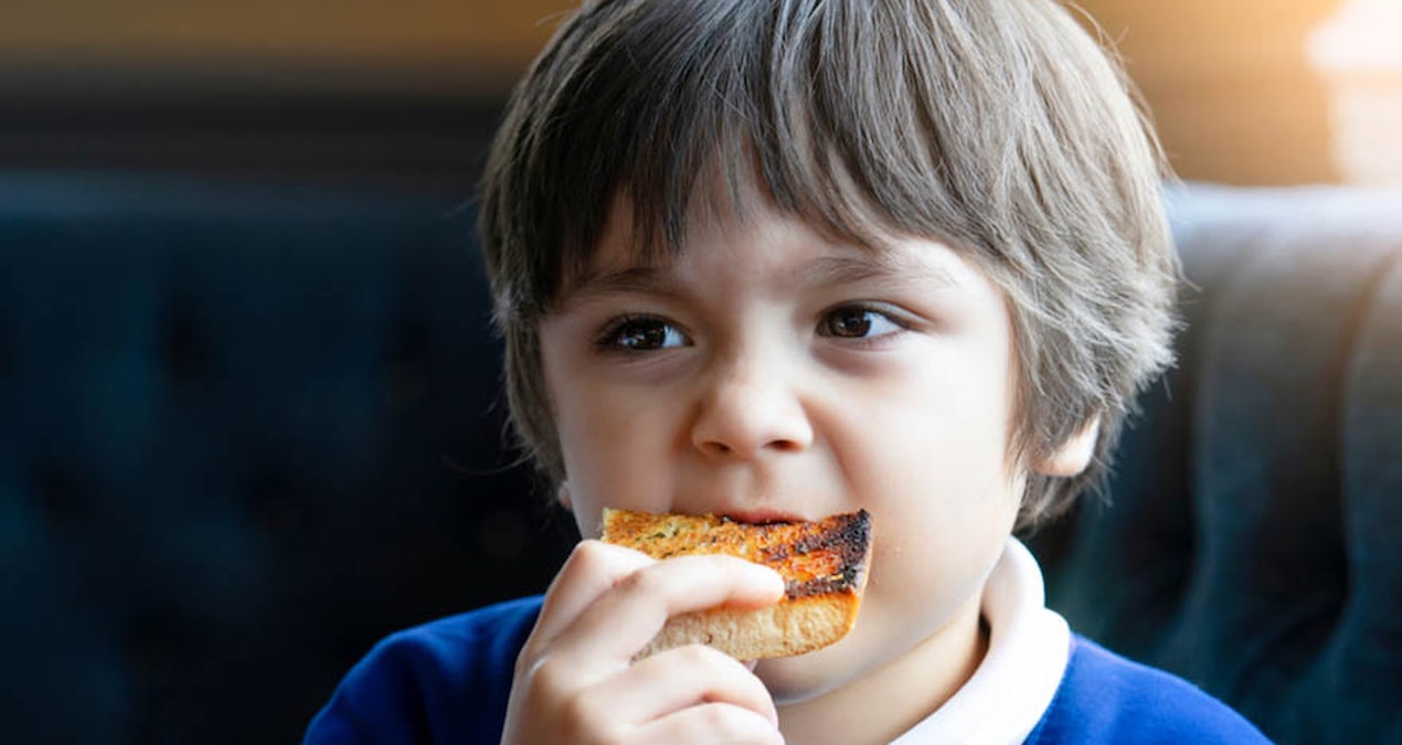 Neden asla yanmış tost yememelisiniz?
