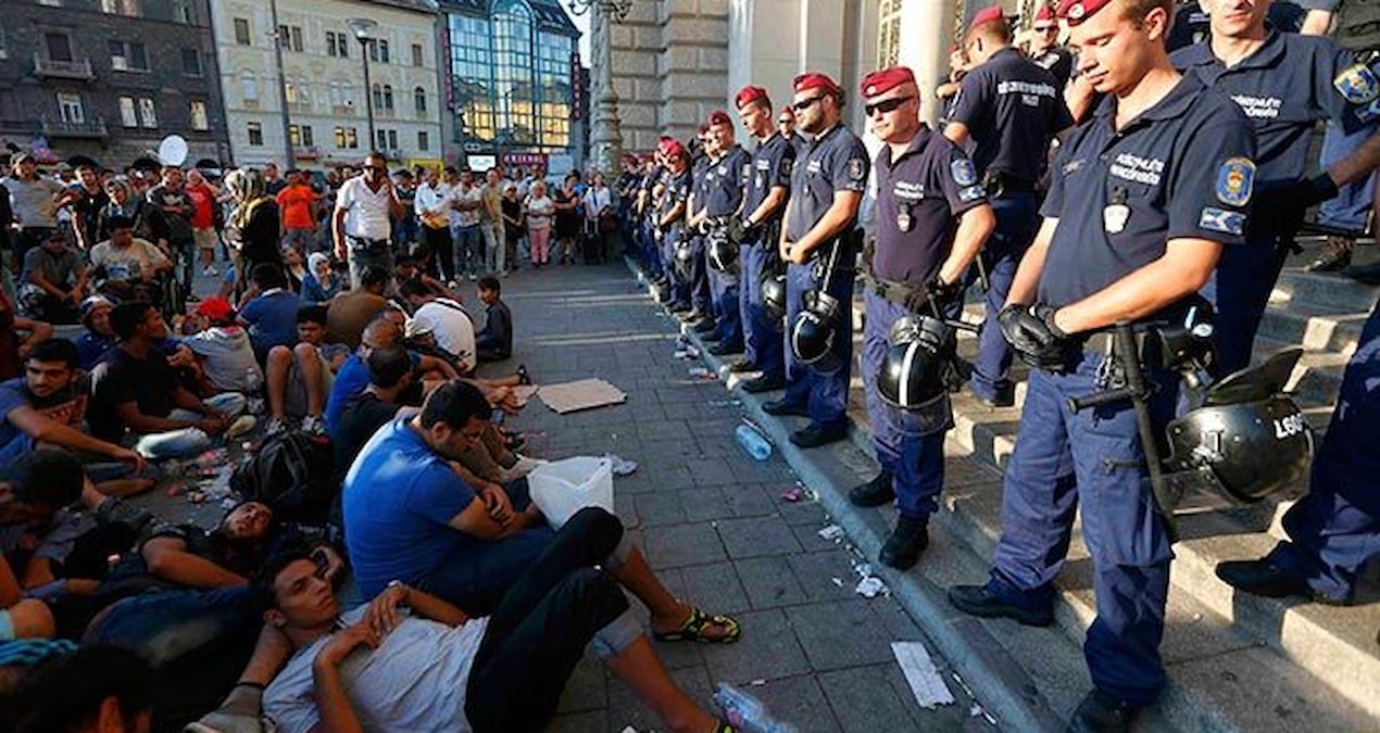 Yunanistan’dan Rodos’ta göçmen kampı planı