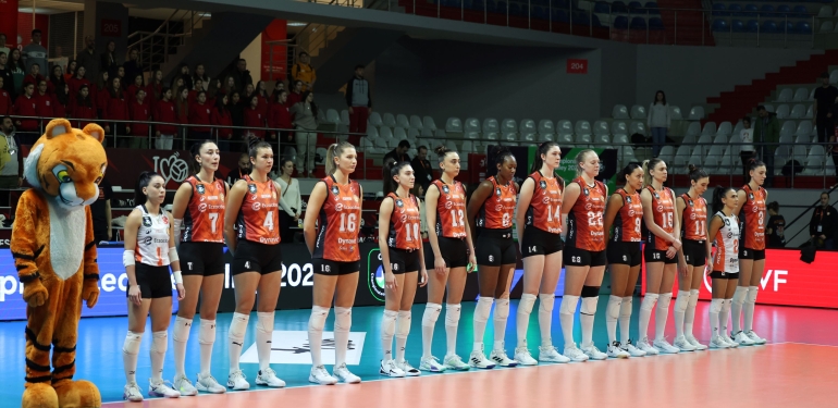 Eczacıbaşı Dynavit’ten Şampiyonlar Ligi’nde Görkemli Galibiyet: 3-0