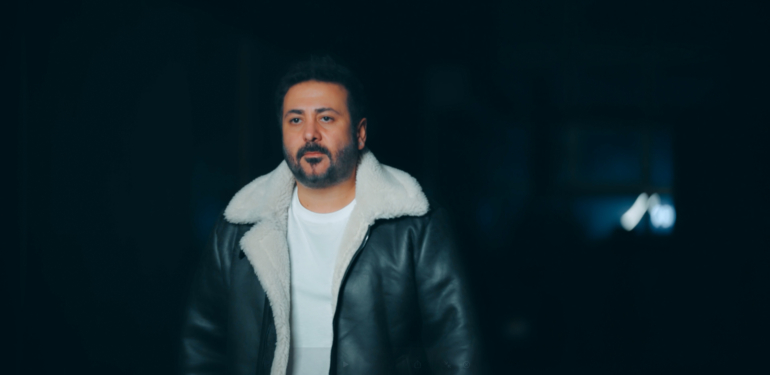 Bertan Coşar- Beyaz Giyme Toz Olur