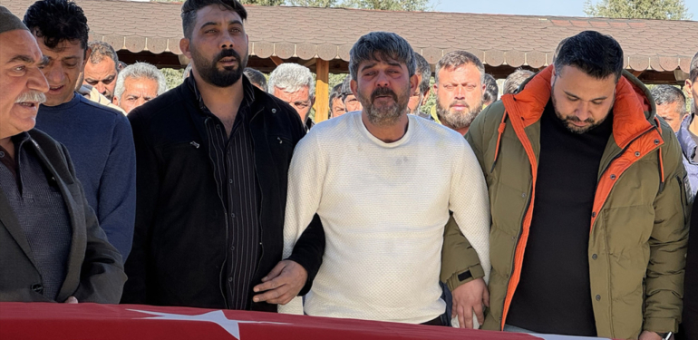 Uşak’ta hafif ticari araca silahlı saldırı: 12 yaşındaki Emirhan öldü, yakınları kahroldu